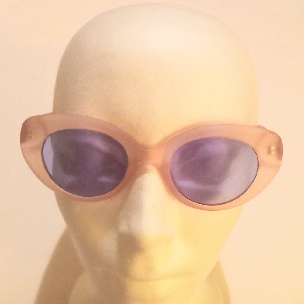 Rare " Bond Eye Australia " Campbell Cateye Pink Sunglasses